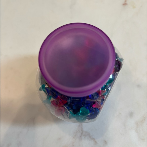 175 Multicolor push pins - Picture 3 of 5